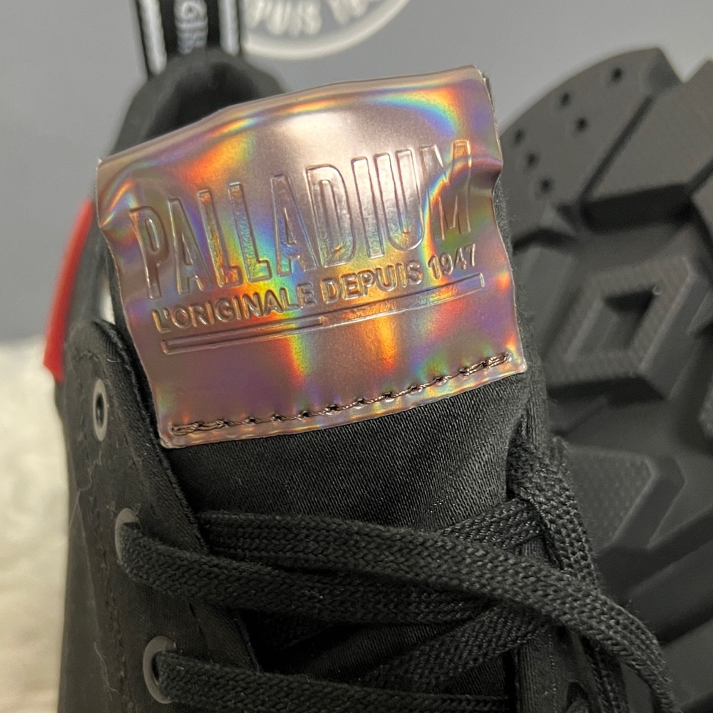 “Palladium” Revolt LO TX Black  (8.5) Black - Picture 7 of 9